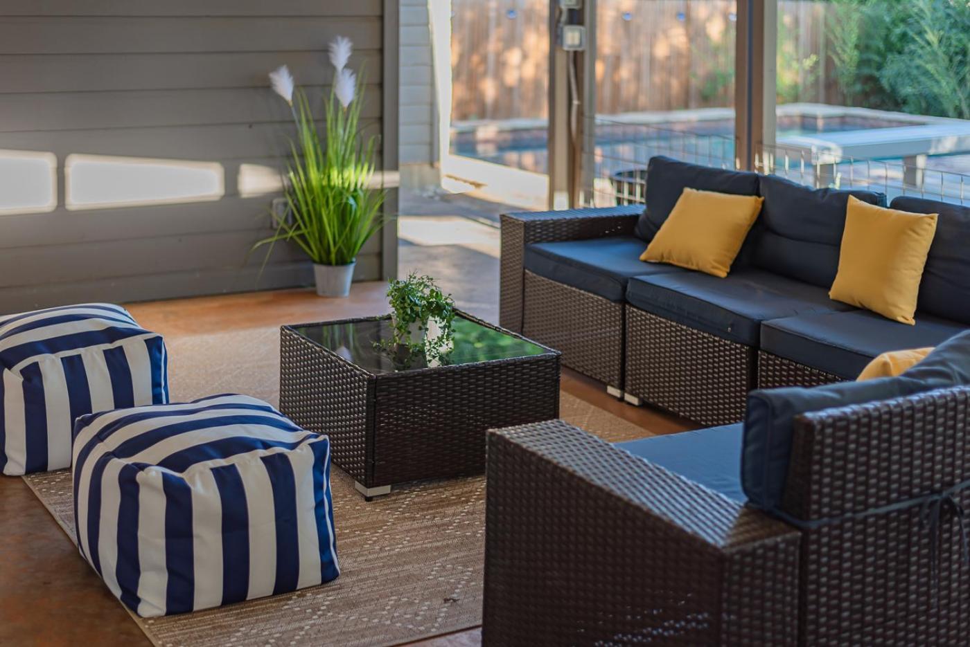 Serene Pool & Firepit In Stunning Home By Airport San Antonio Exterior photo